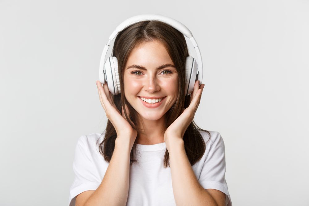 Los auriculares FOXBOX combinan sonido de alta calidad con diseños ergonómicos y atractivos.