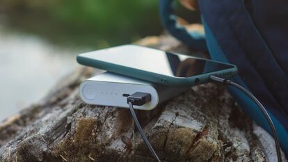 Celulares, cámaras, auriculares y notebooks son algunos de los dispositivos que se puede cargar con una power bank.